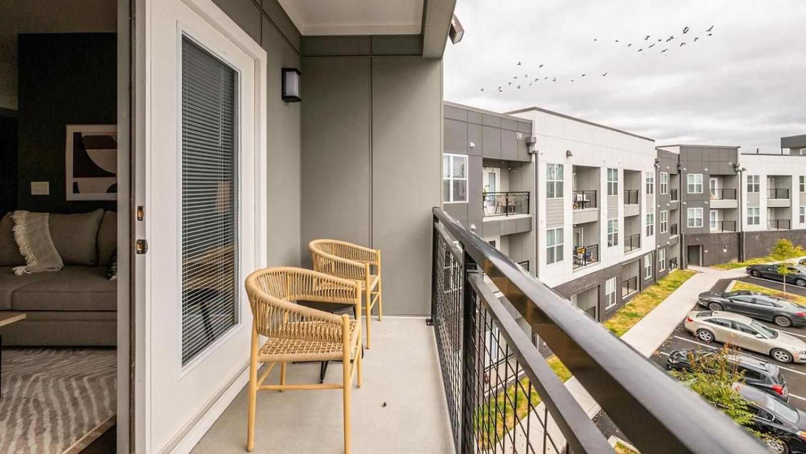 Landing - Modern With Amazing Amenities * Nashville
