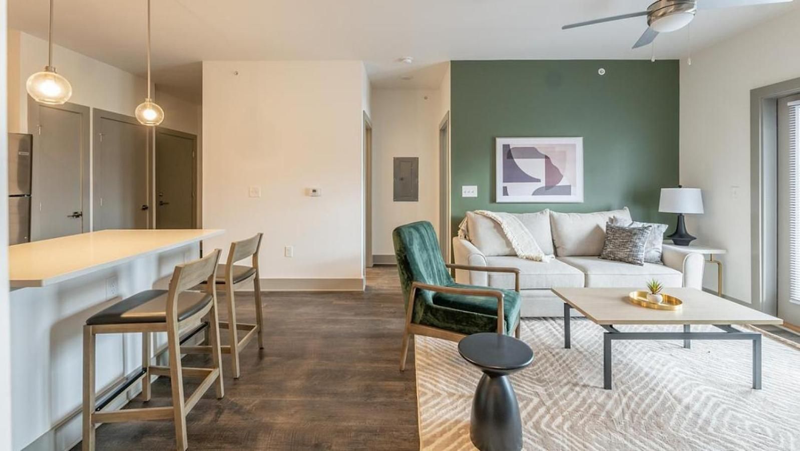 Landing - Modern With Amazing Amenities * Nashville