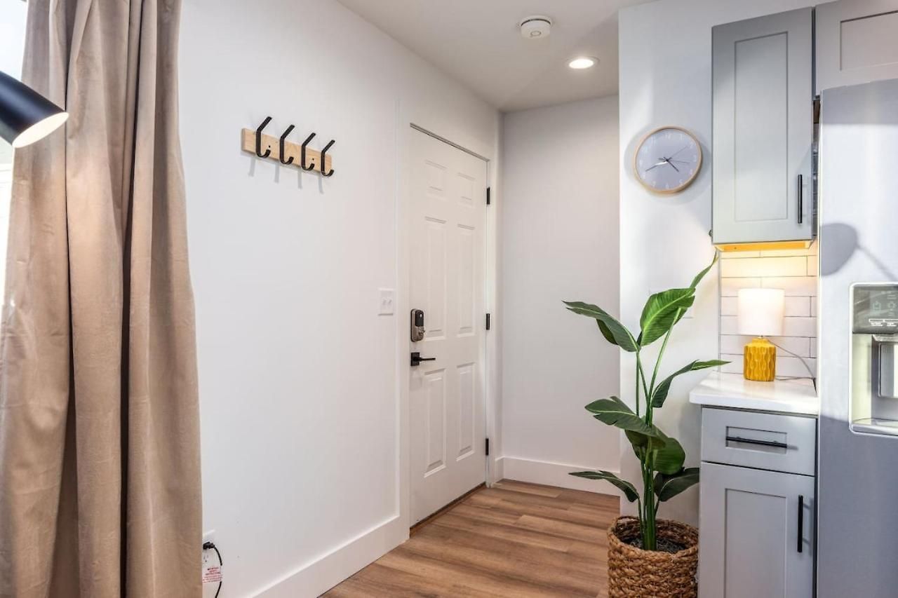 Apartment By Vanderbilt And Belmont, 3 Miles To Downtown & Free Parking Nashville