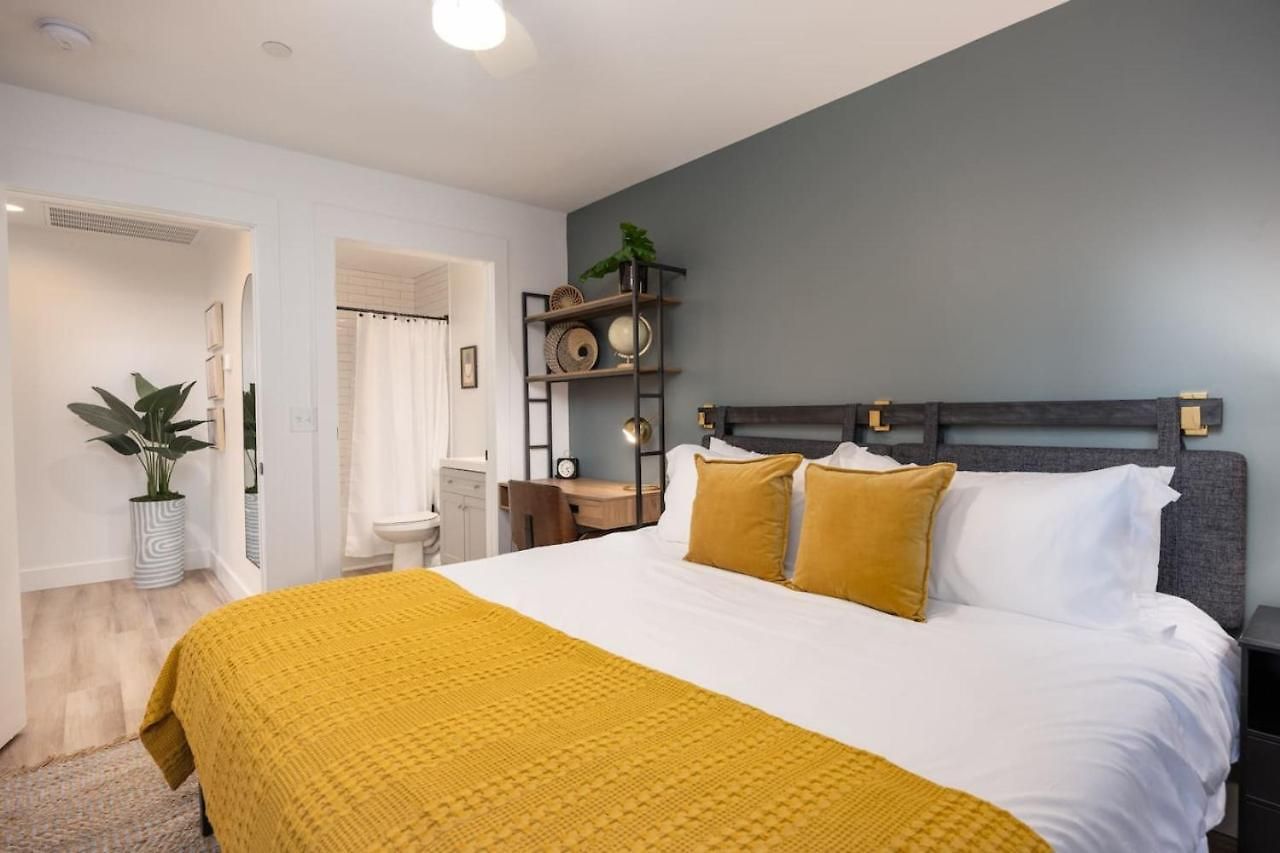 By Vanderbilt And Belmont, 3 Miles To Downtown & Free Parking Apartment Nashville