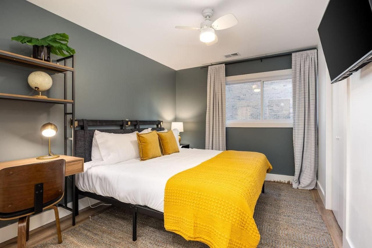 By Vanderbilt And Belmont, 3 Miles To Downtown & Free Parking Nashville