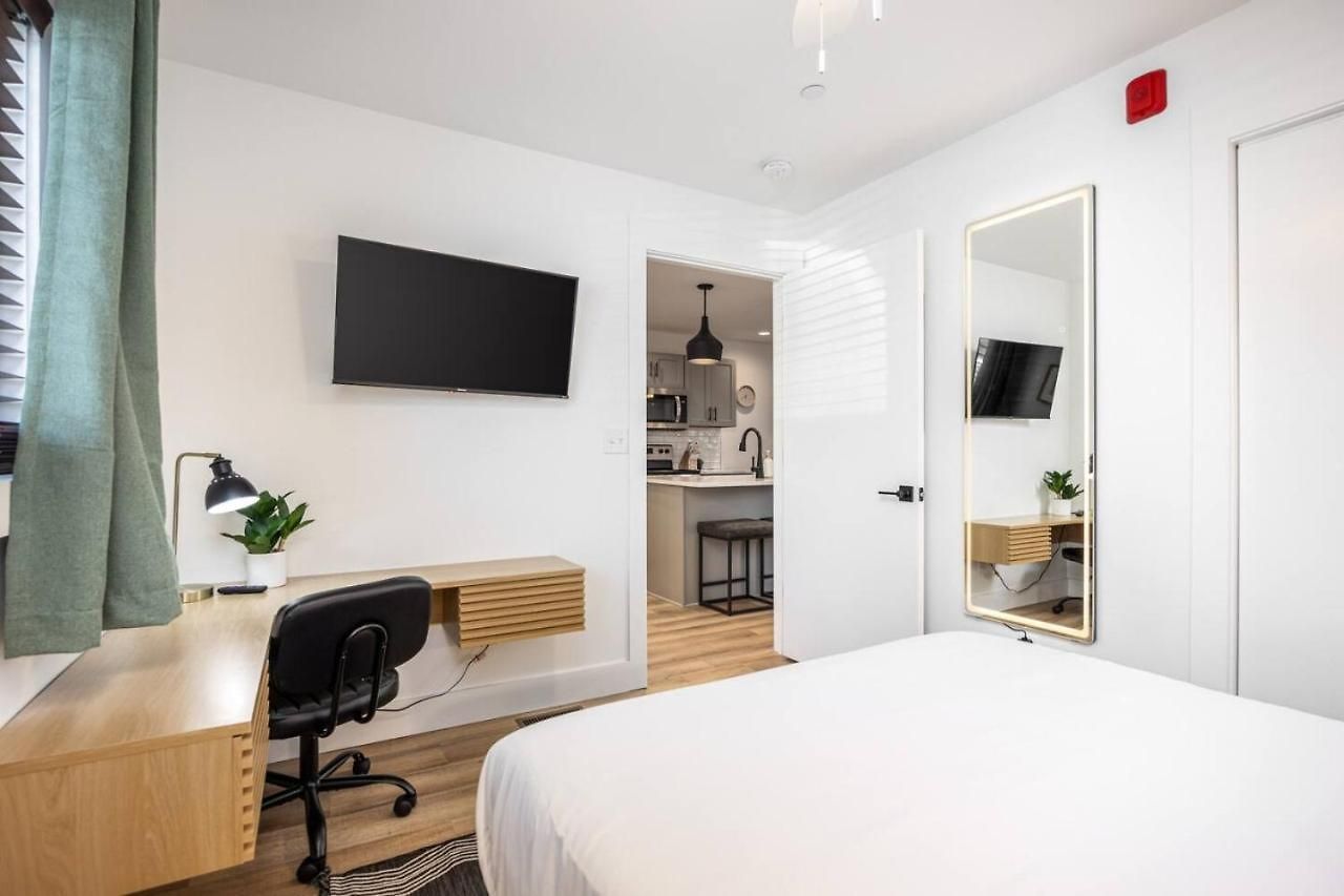 Bright By Vanderbilt And Belmont, 3 Miles To Downtown