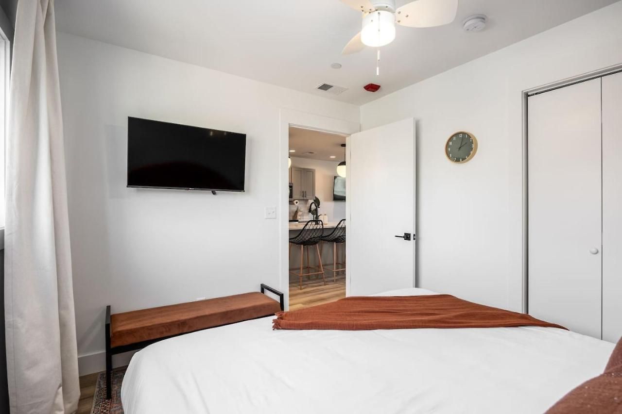 Retreat With Patio & Free Parking, By Vanderbilt