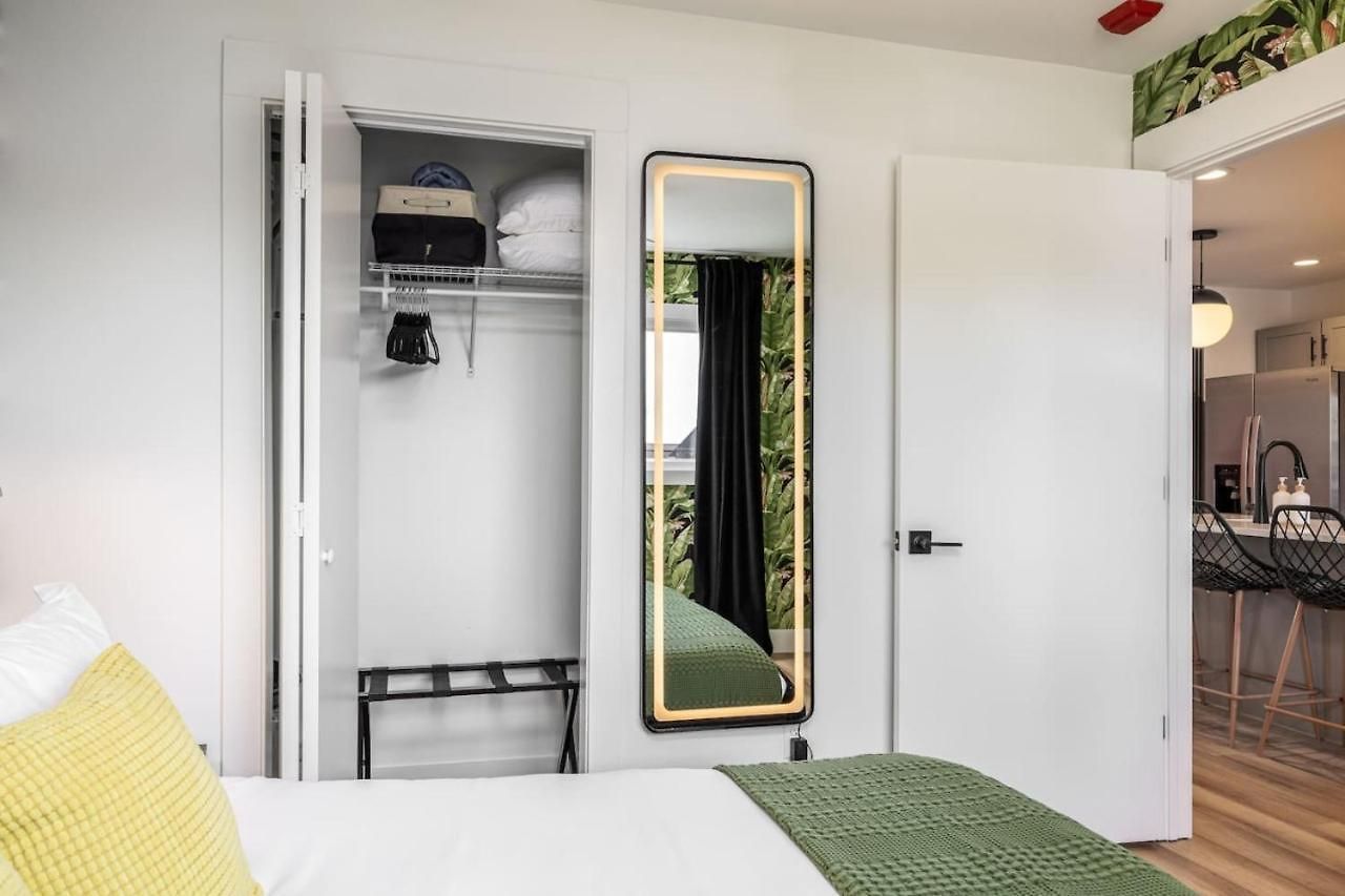 Retreat With Patio & Free Parking, By Vanderbilt Apartment