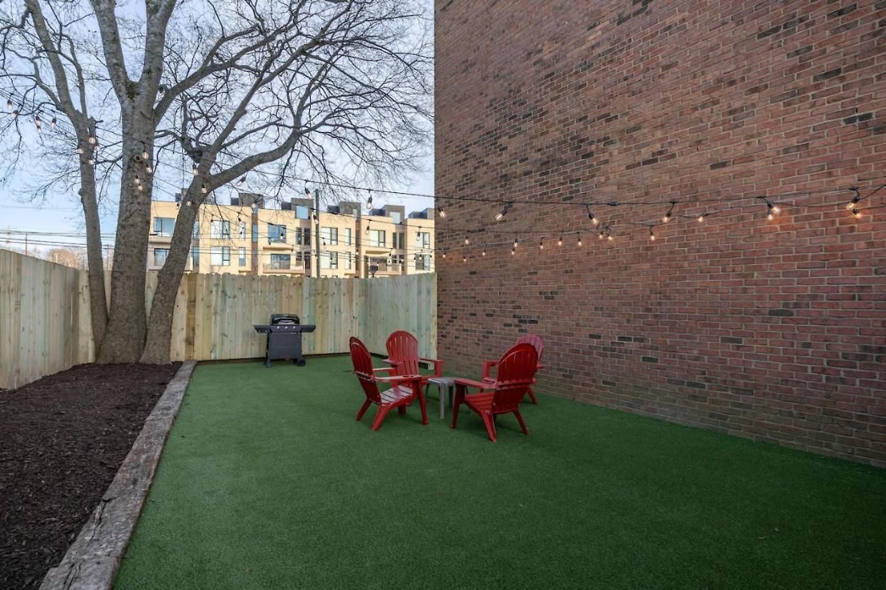 Apartment Retreat With Patio & Free Parking, By Vanderbilt *