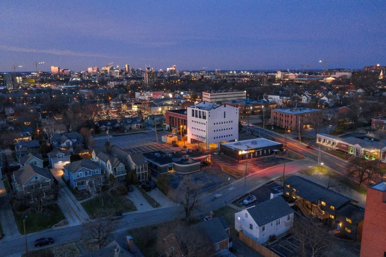 Apartment Retreat With Patio & Free Parking, By Vanderbilt *