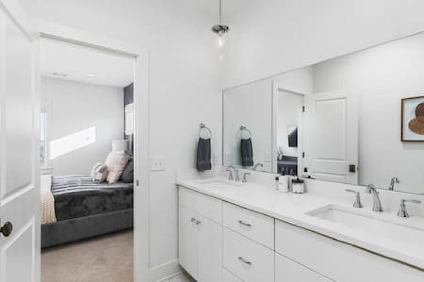 Holiday home Upscale With Patio Walk To 12 South And Belmont *