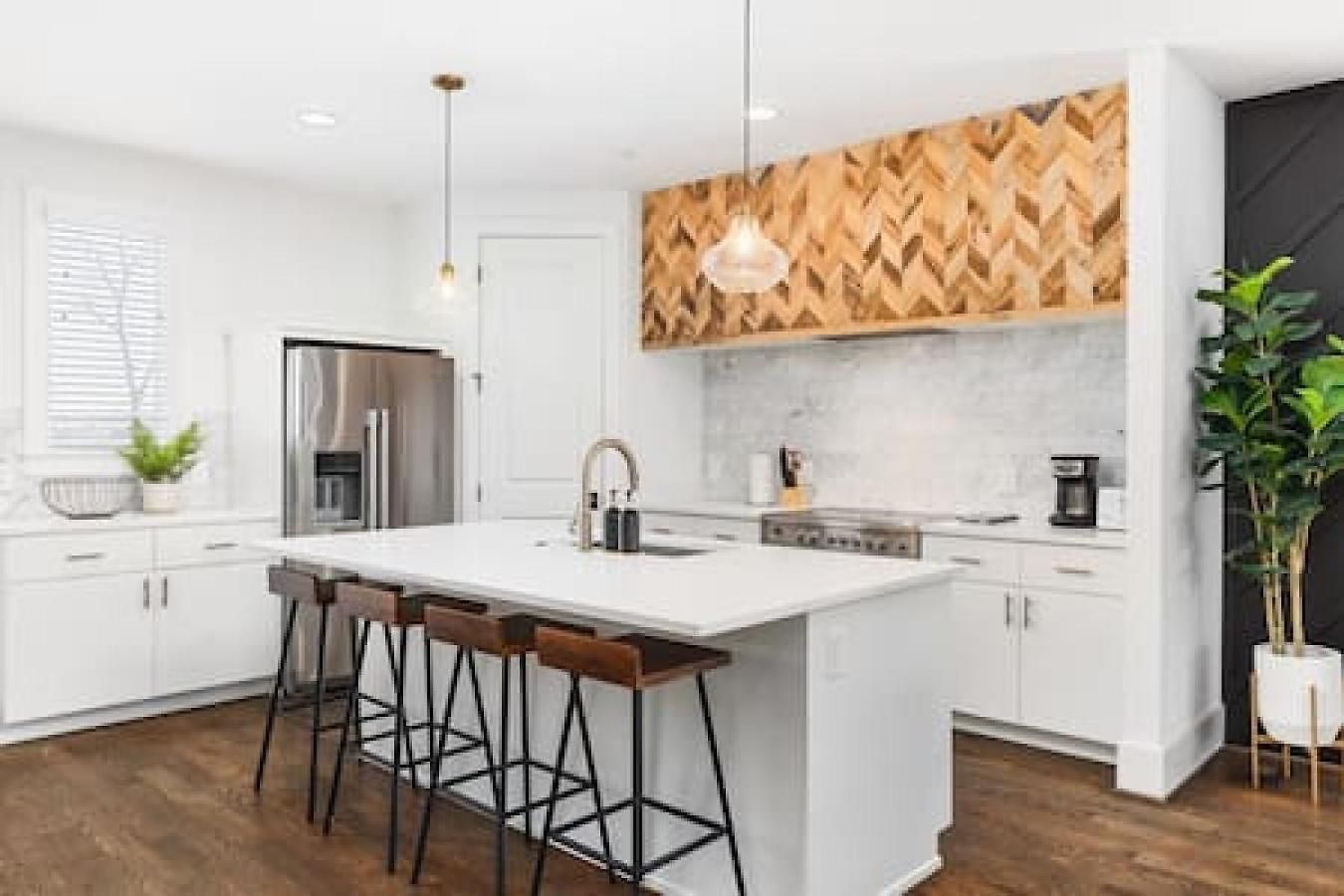 Upscale With Patio Walk To 12 South And Belmont Holiday home Nashville