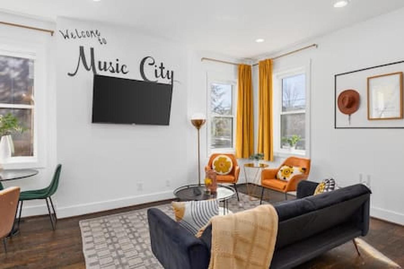 In The Heart Of 12 South & Belmont, 3 Miles To Downtown
