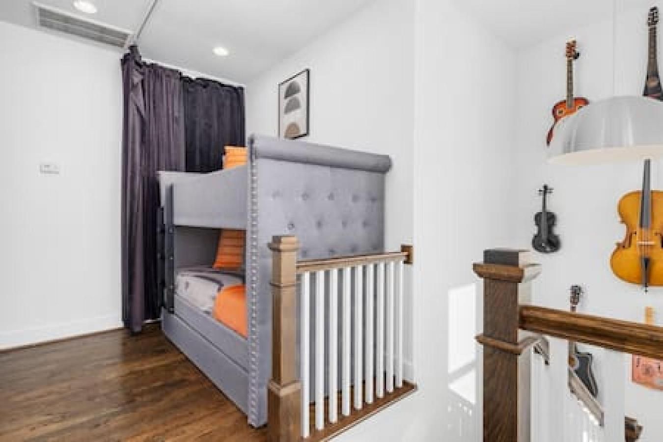 In The Heart Of 12 South & Belmont, 3 Miles To Downtown Nashville
