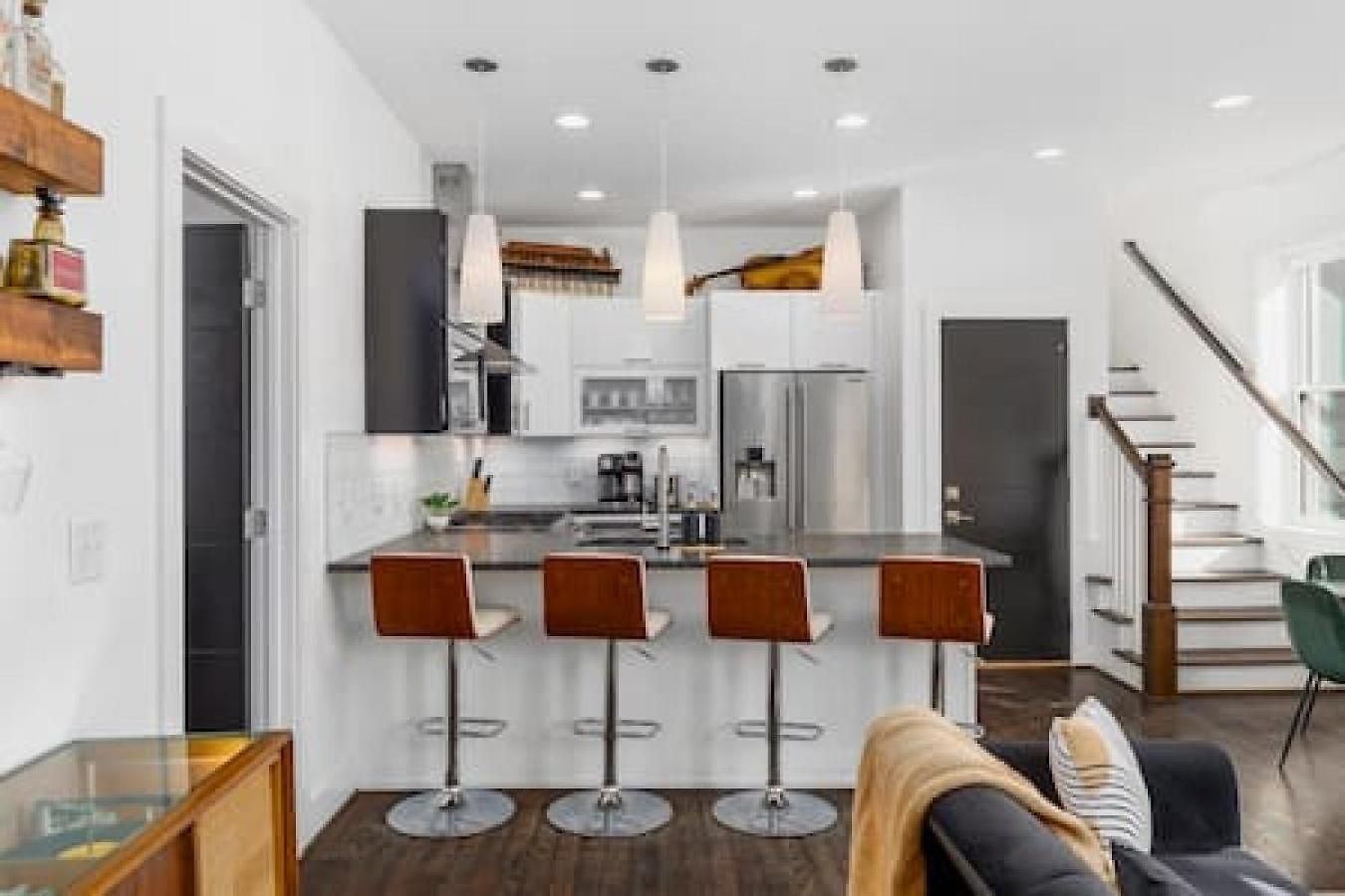In The Heart Of 12 South & Belmont, 3 Miles To Downtown Nashville