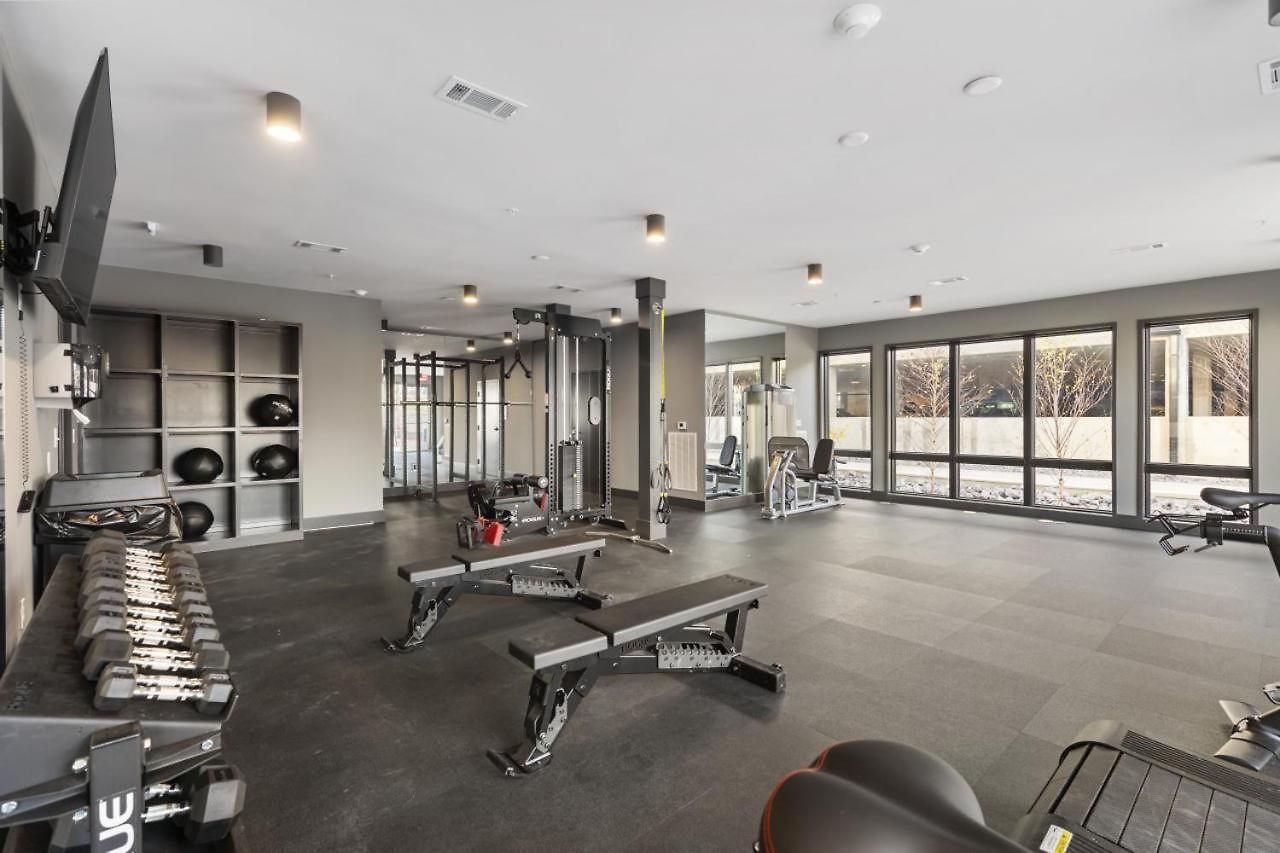 Luxury With Huge Patio, Near Vanderbilt & Downtown Nashville