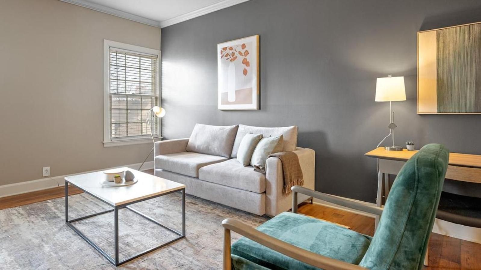 Apartment Landing Modern With Amazing Amenities Nashville