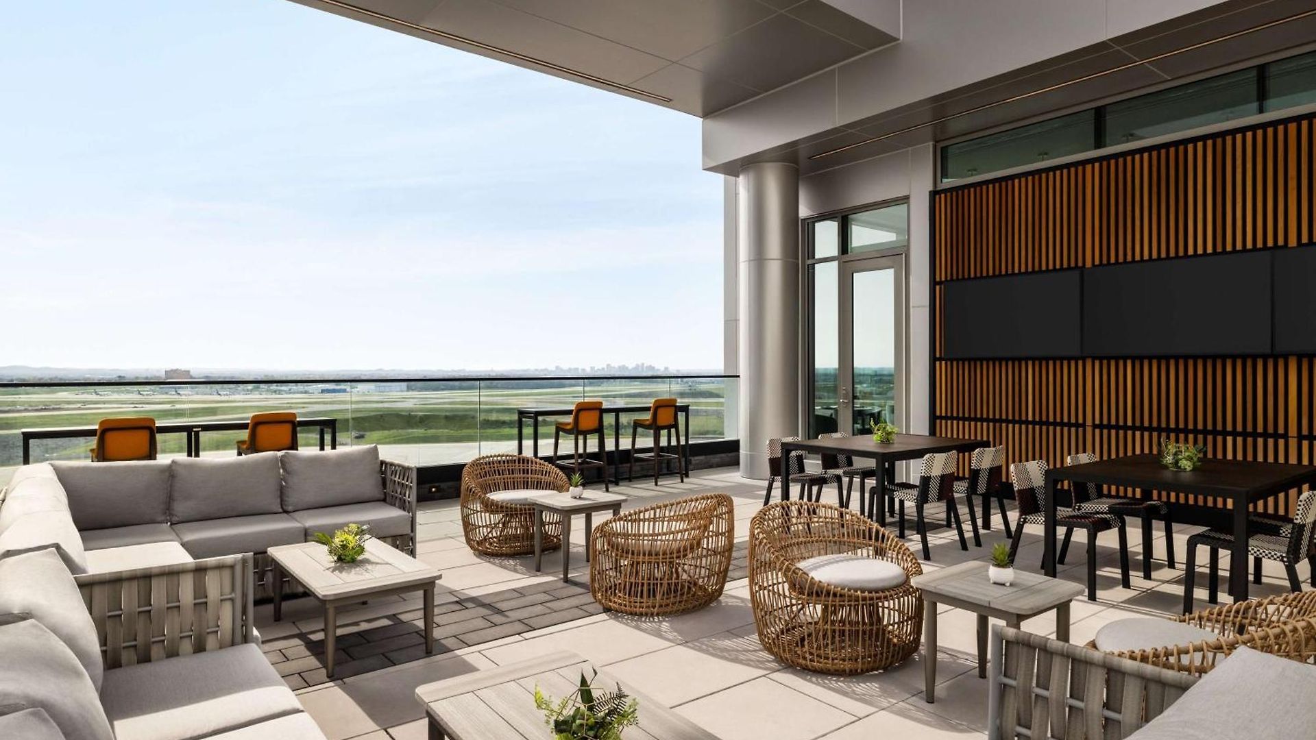 Hilton Bna Airport Terminal Hotel 4*