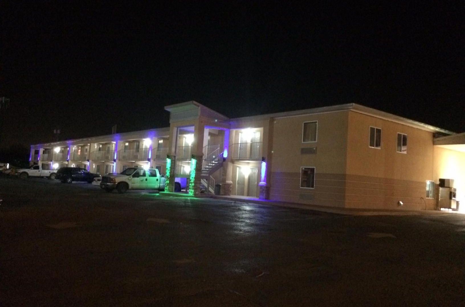 Lotus And Motel Nashville
