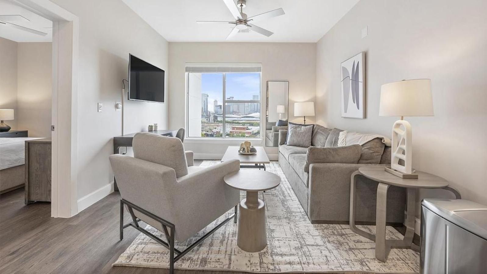 Landing Modern With Amazing Amenities
