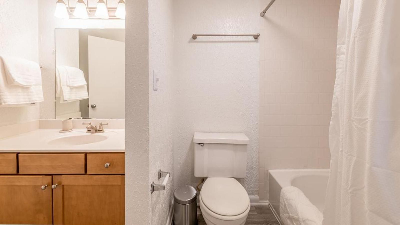 Landing Modern With Amazing Amenities Nashville