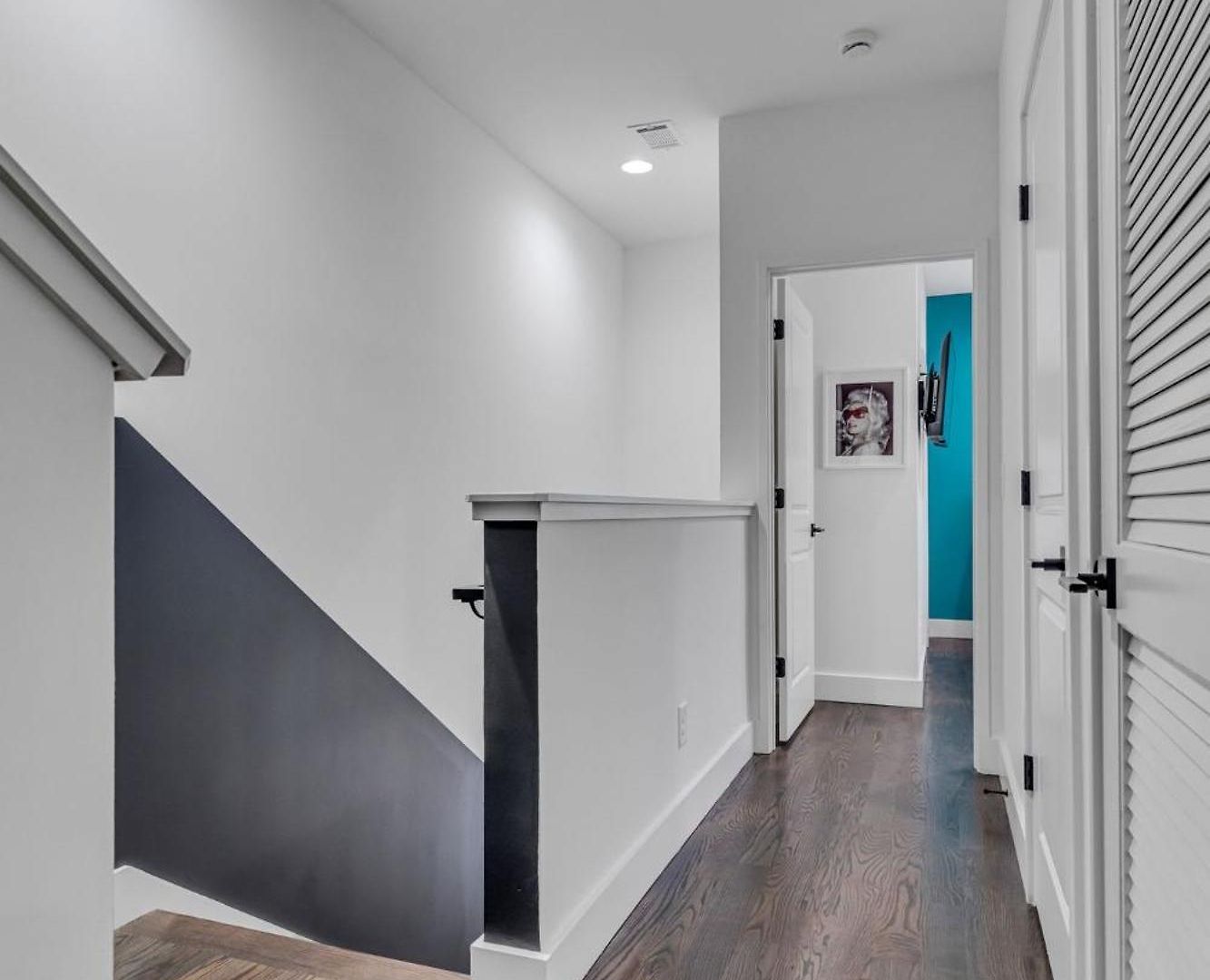 Holiday home Rooftop Hot Tub & Game - 3 Miles To Downtown