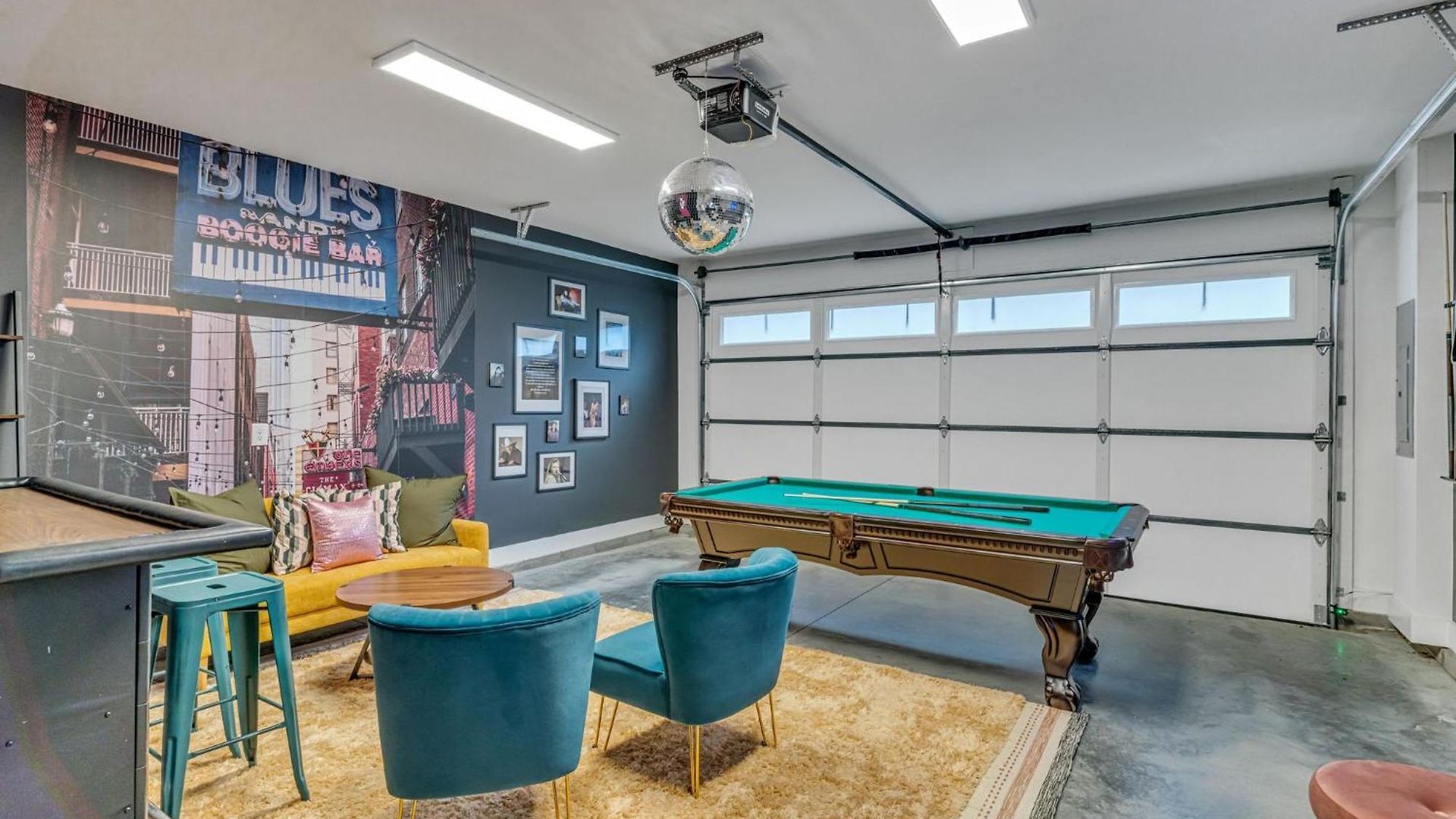 Holiday home Rooftop Hot Tub & Game - 3 Miles To Downtown *