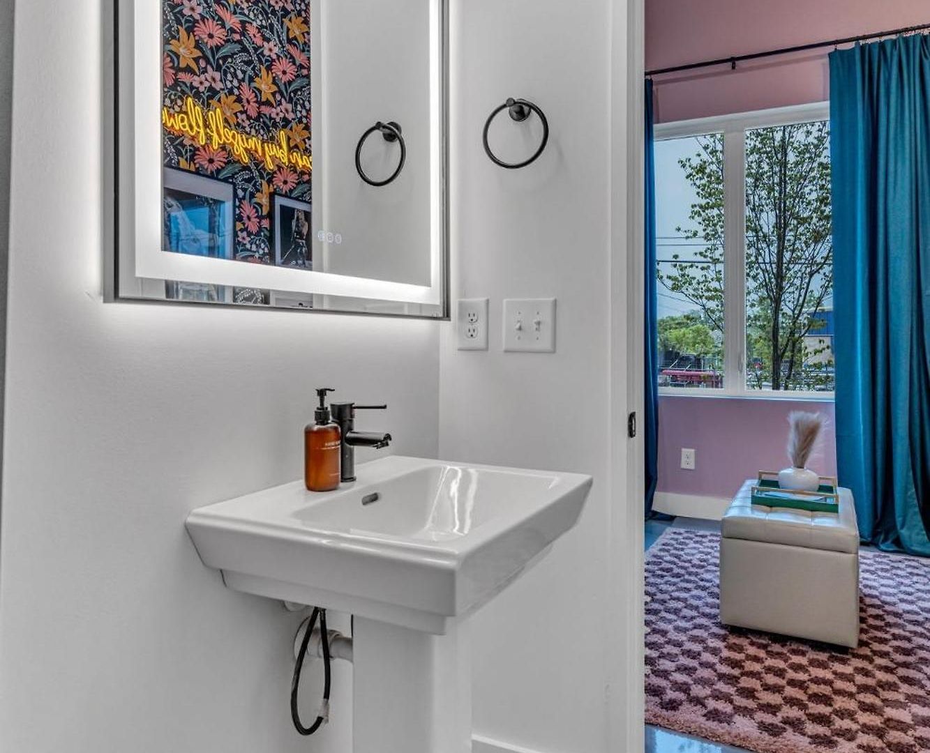 Rooftop Hot Tub & Game - 3 Miles To Downtown Nashville