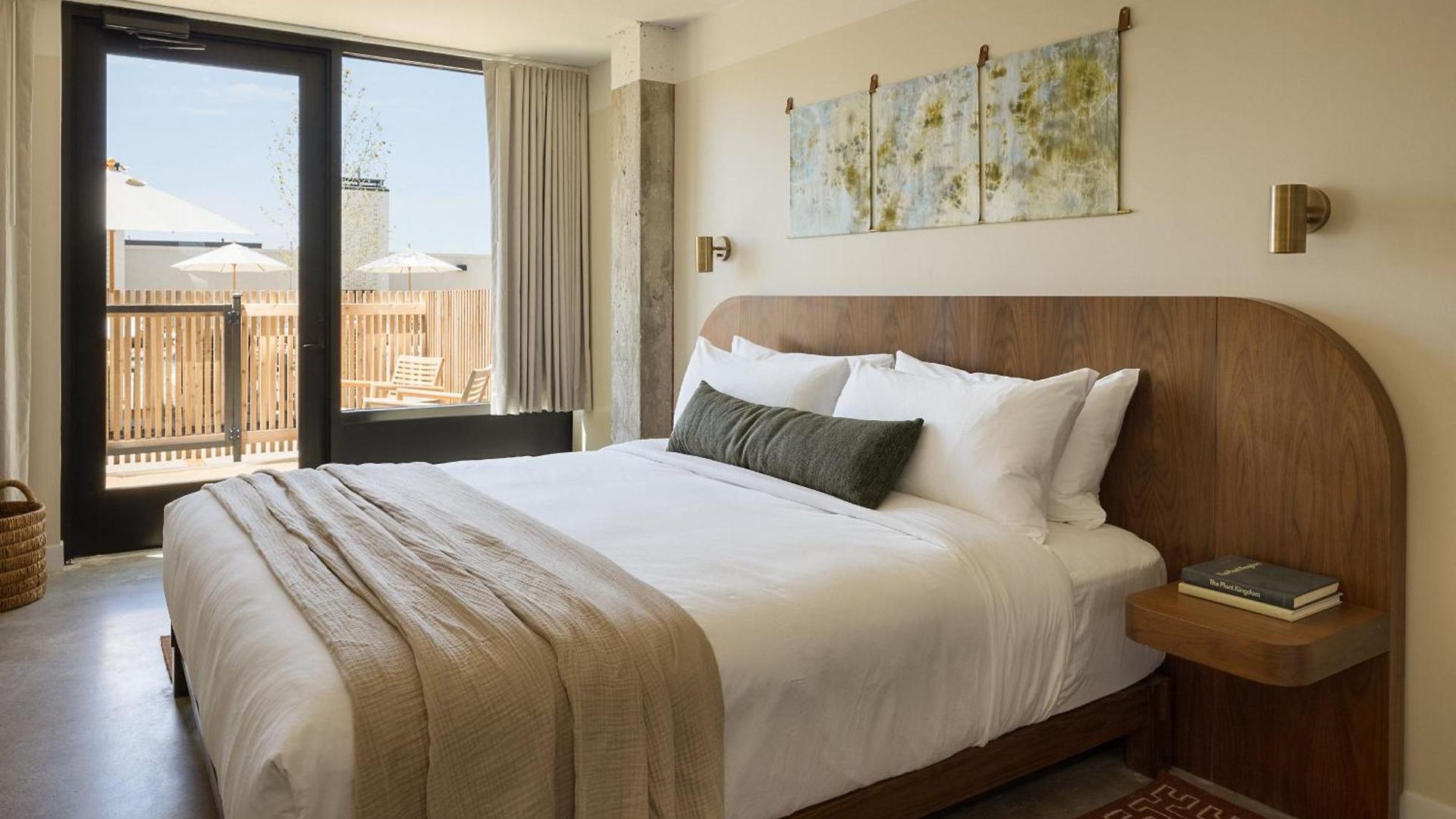Drift Hotel