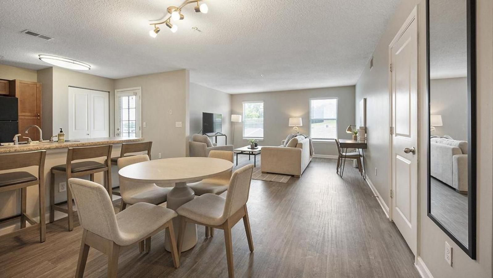 Landing Modern With Amazing Amenities Nashville