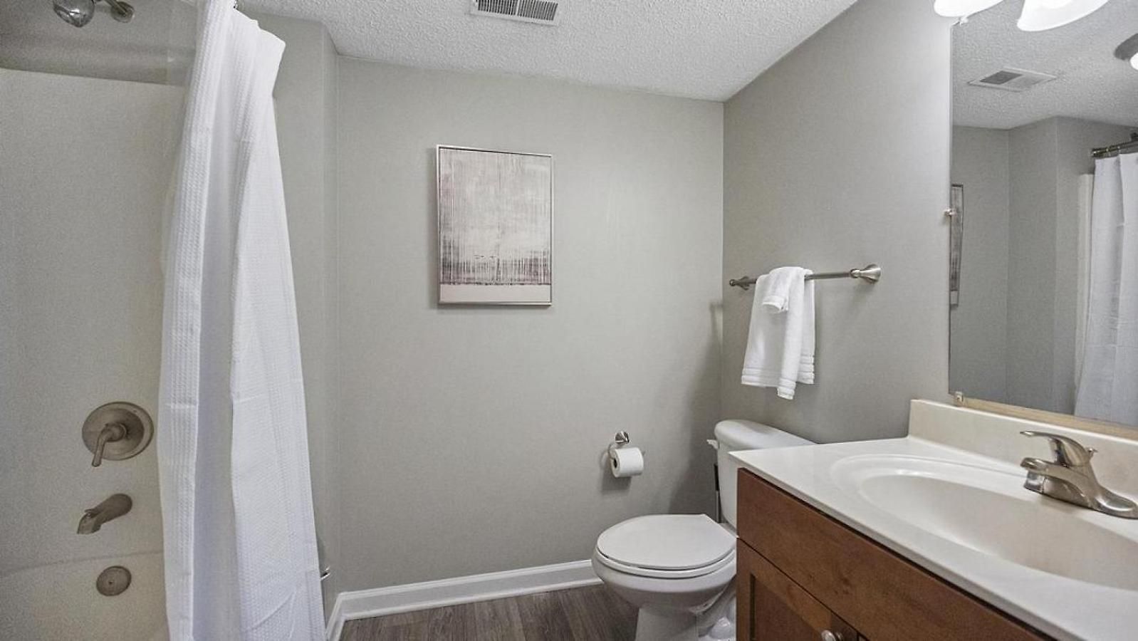 Landing Modern With Amazing Amenities * Nashville