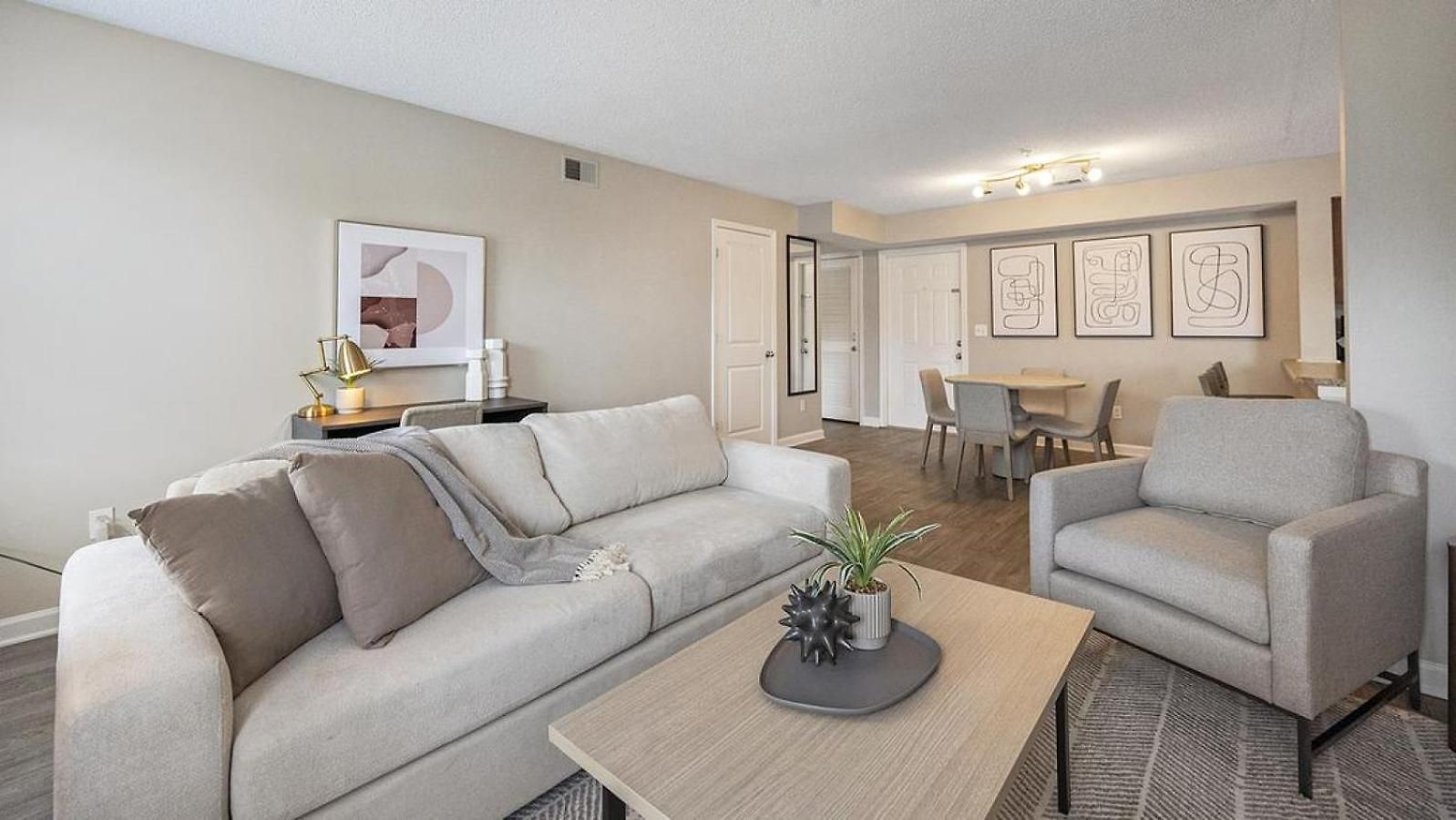 Landing Modern With Amazing Amenities Apartment Nashville