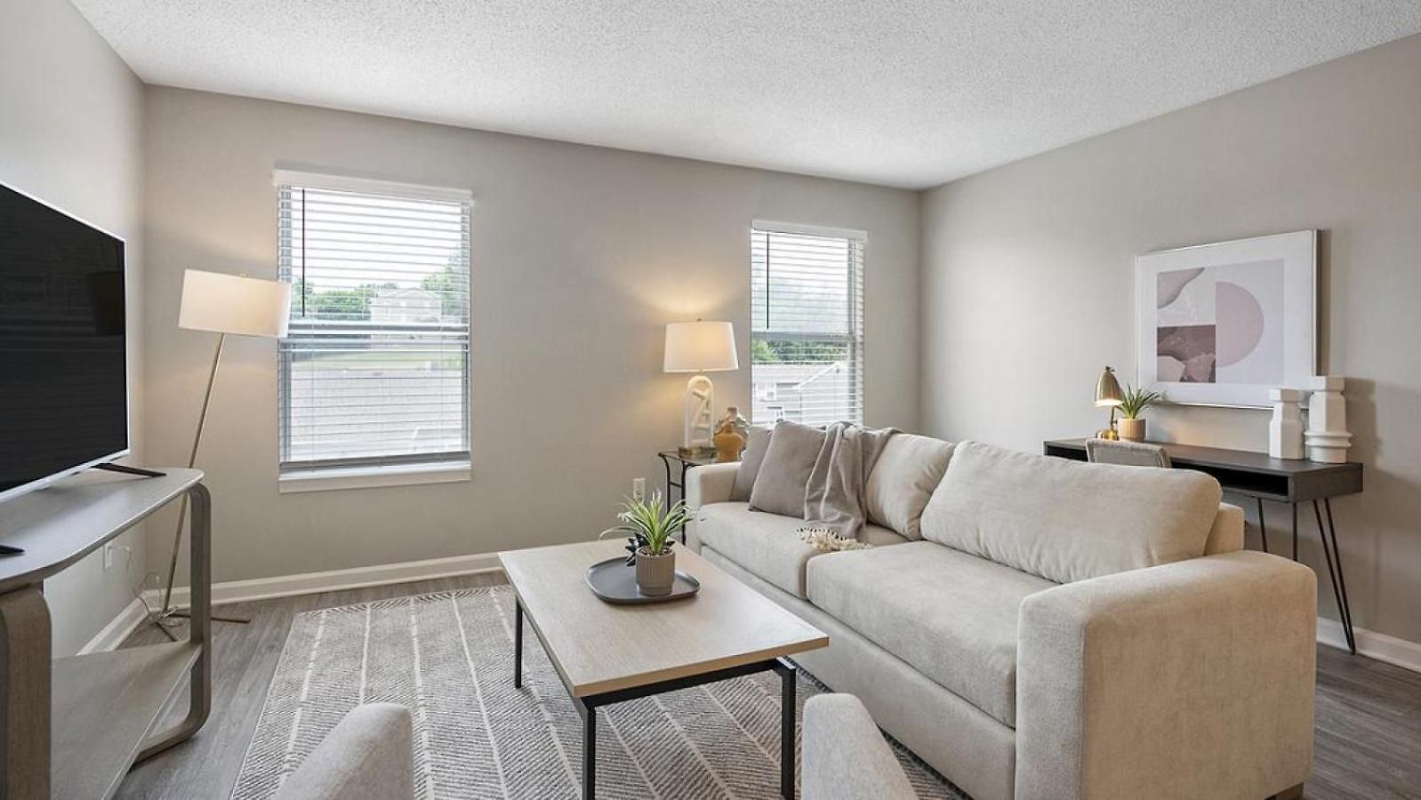 Apartment Landing Modern With Amazing Amenities Nashville