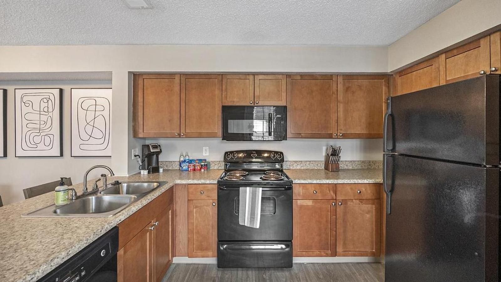 Landing Modern With Amazing Amenities Nashville