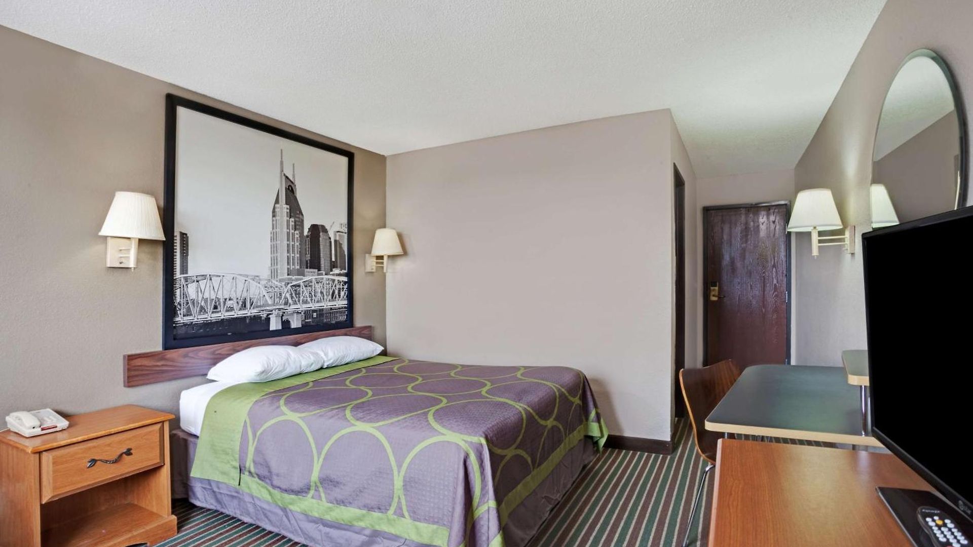 Super 8 By Wyndham Nashville/ Dntn/ Opryland Area Hotel Nashville