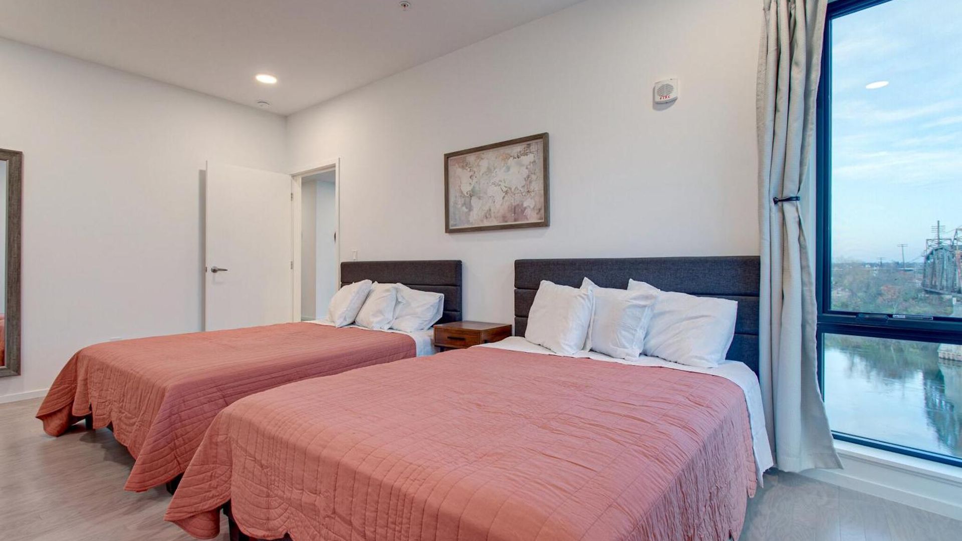 Eve Apartment