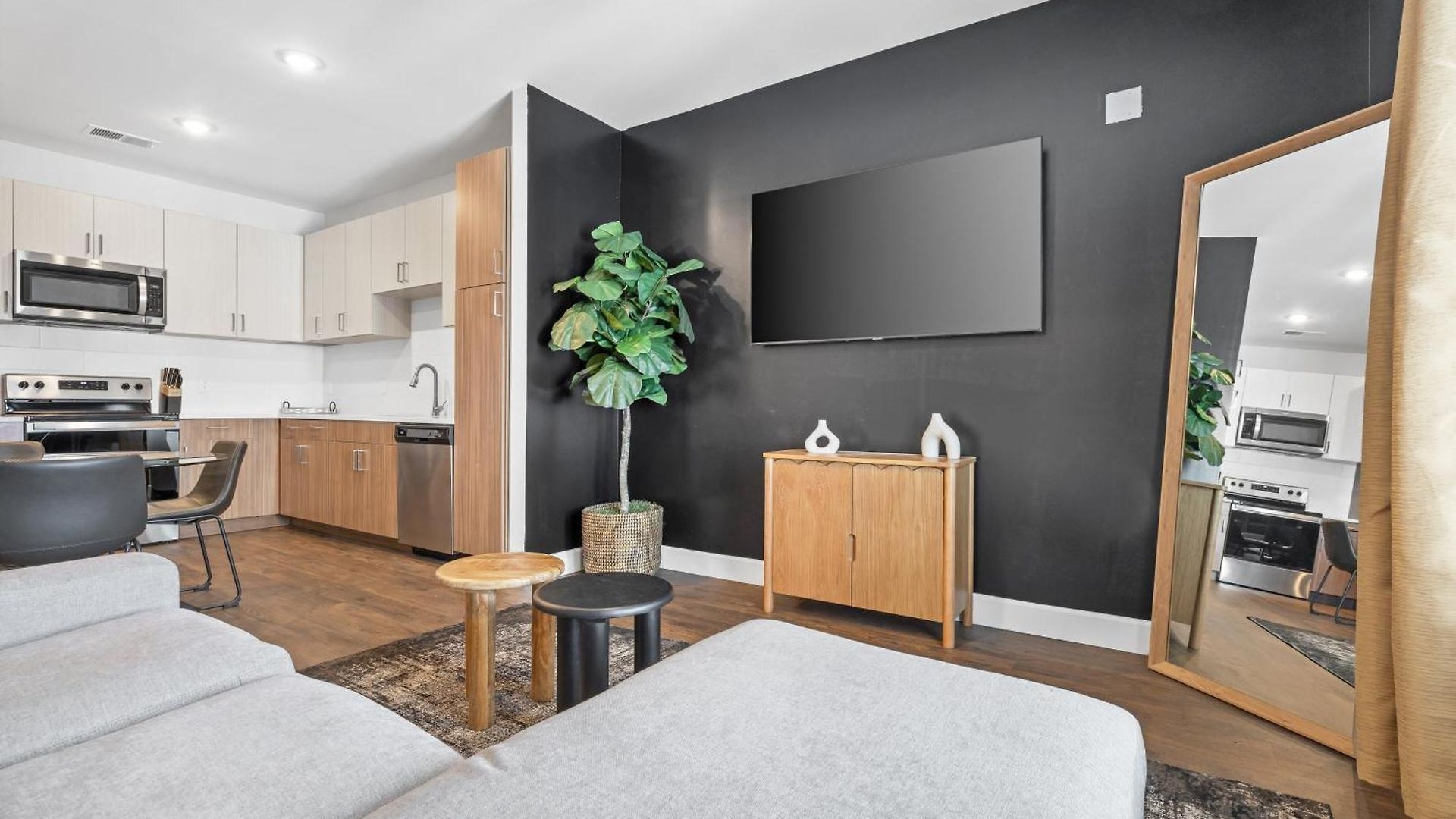 Apartment The Celebrity The Gulch