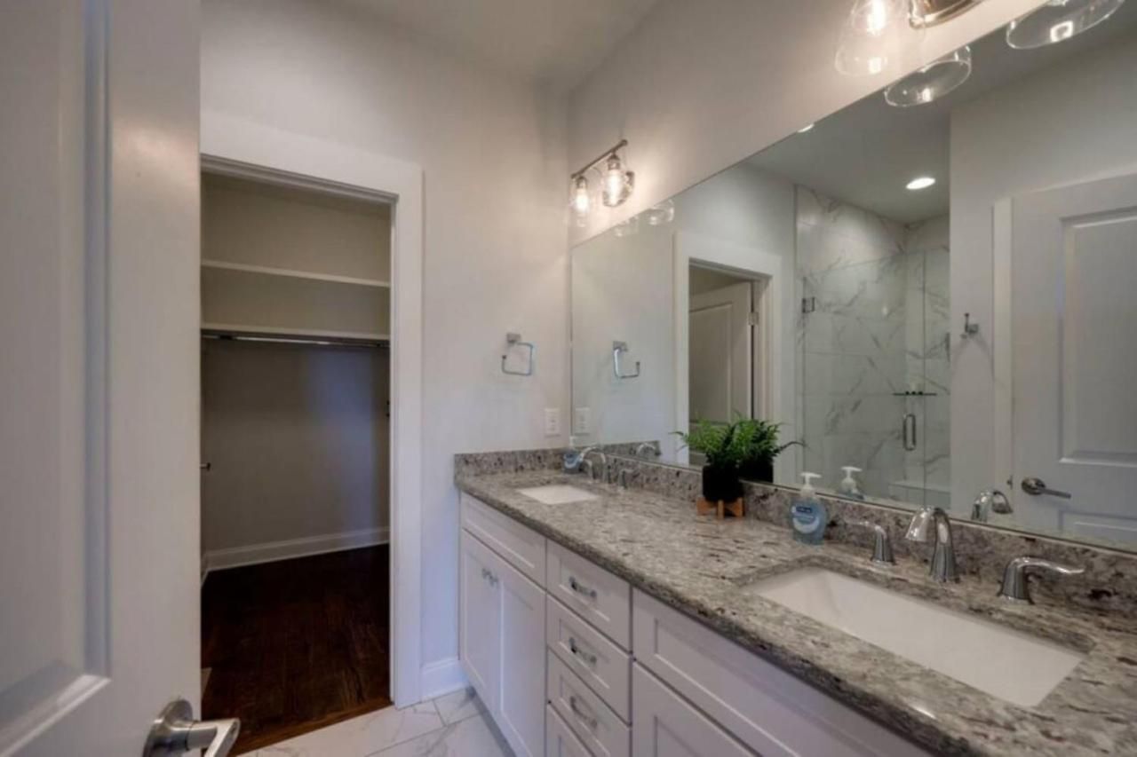 Weho Home, Geodis Park, Private Movie Theater! 10min To Broadway! Sleeps 10! * Nashville