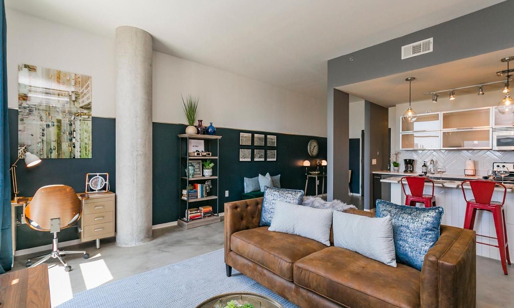 Holiday home Mid Century Modern Downtown 30+ Night Min