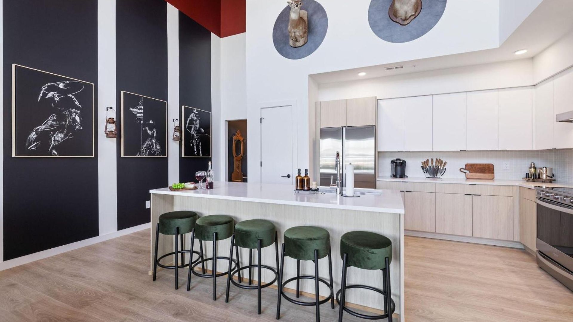 Holiday home - 635 7th Ave S Unit 608