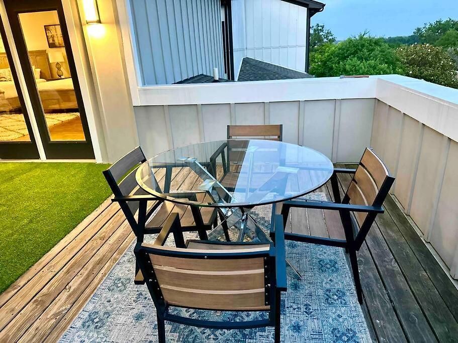 Holiday home New Luxury Big House Near Gulch 4 King 4 Queen 2 Twin Nashville
