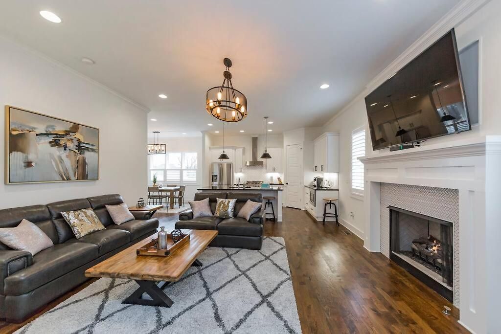 New Luxury Big House Near Gulch 4 King 4 Queen 2 Twin Holiday home