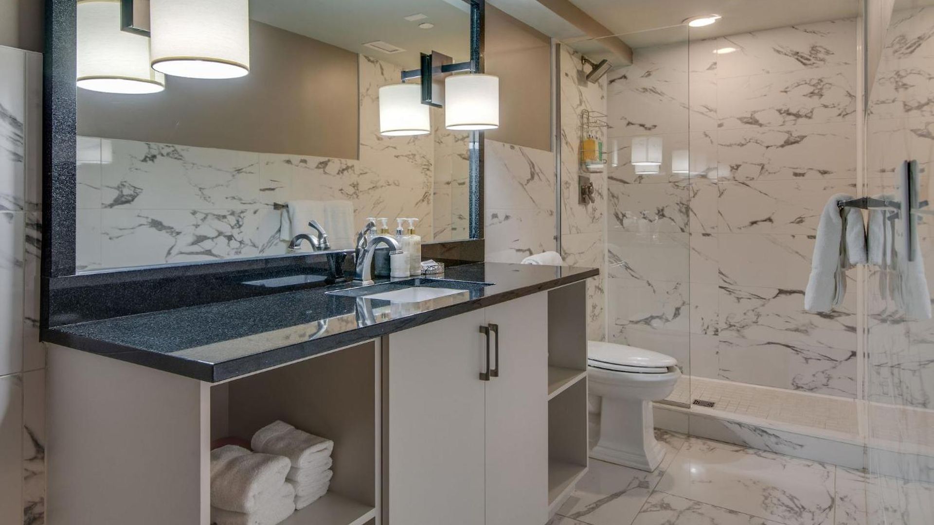 Aparthotel Riverfront Lofts 4*
