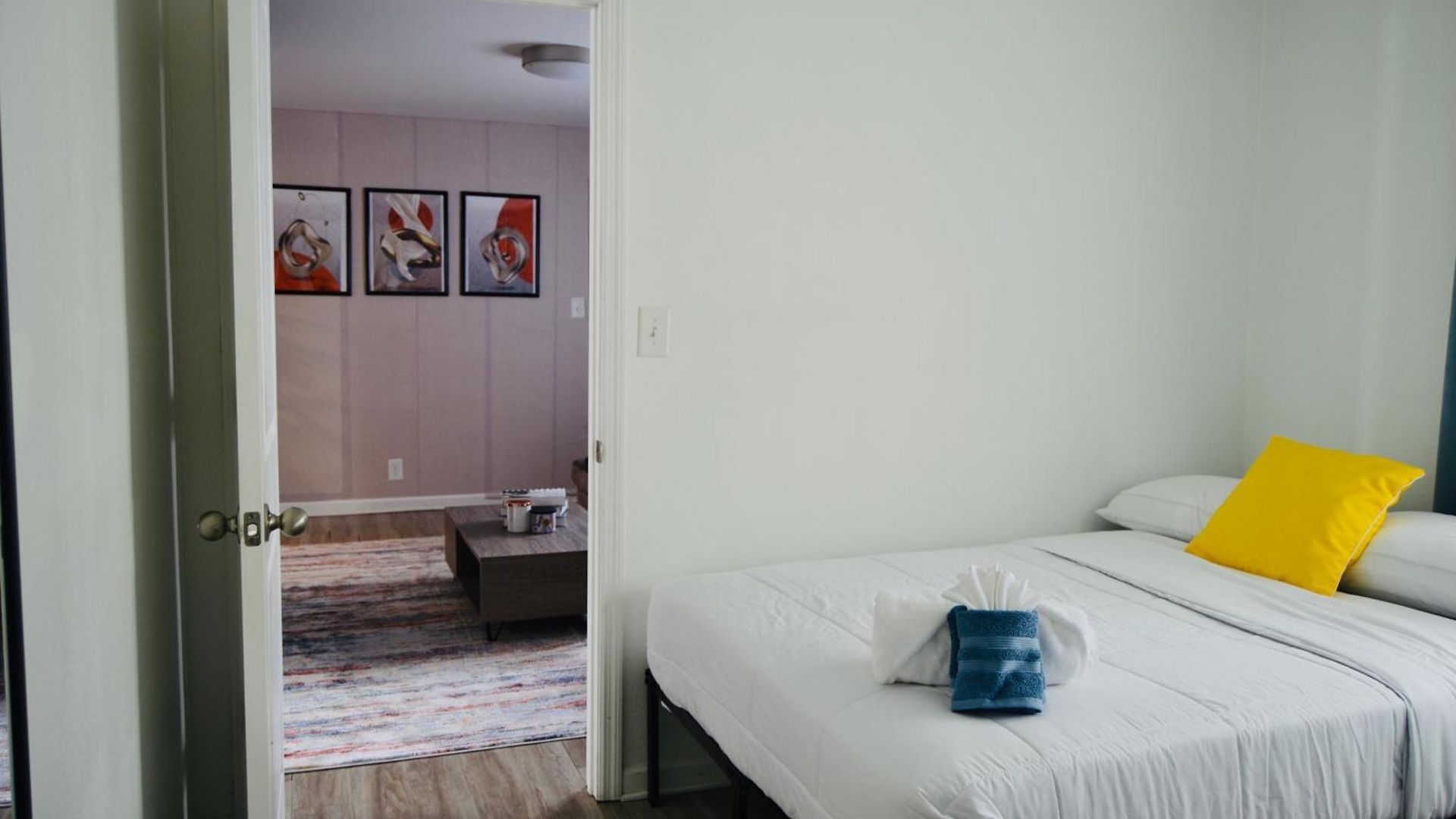 Beautiful Condo,minutes From Broadway Sleep 6! Apartment