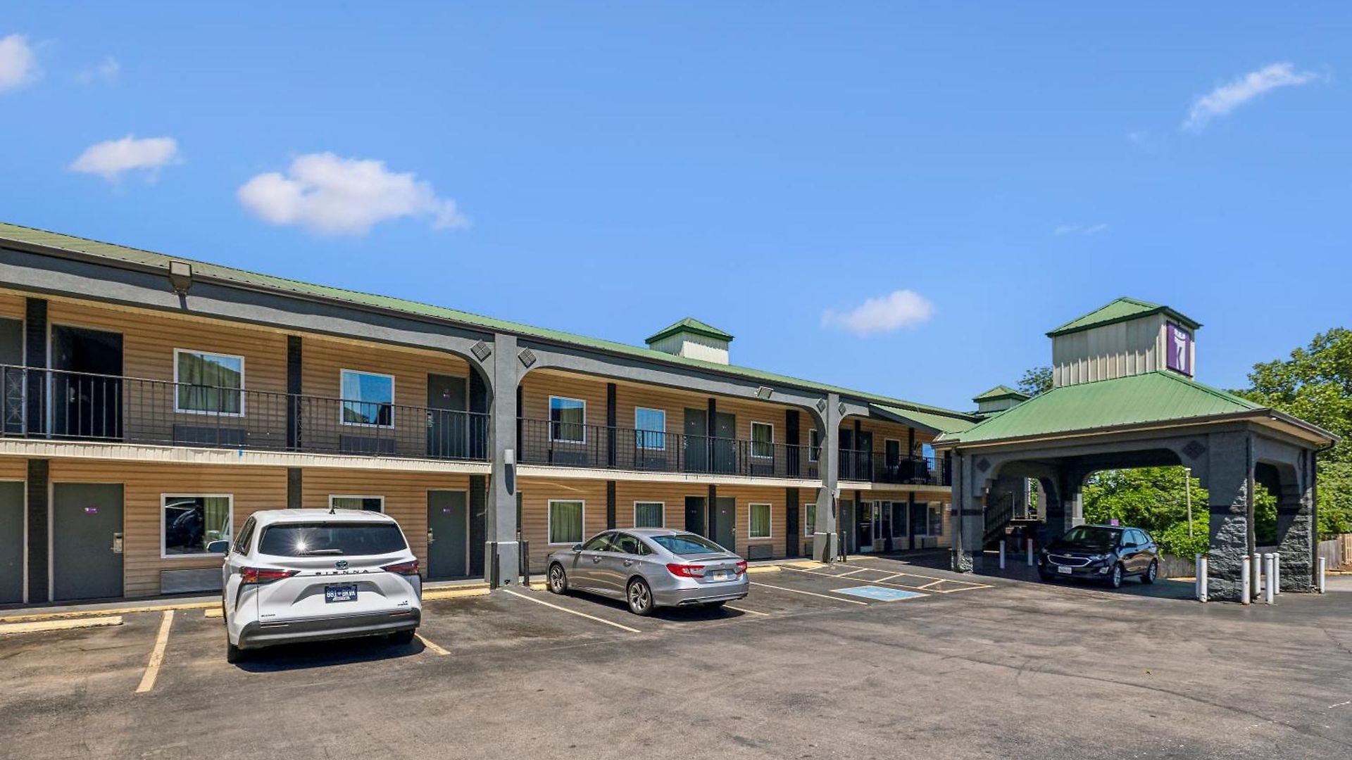 Hotel Knights Antioch