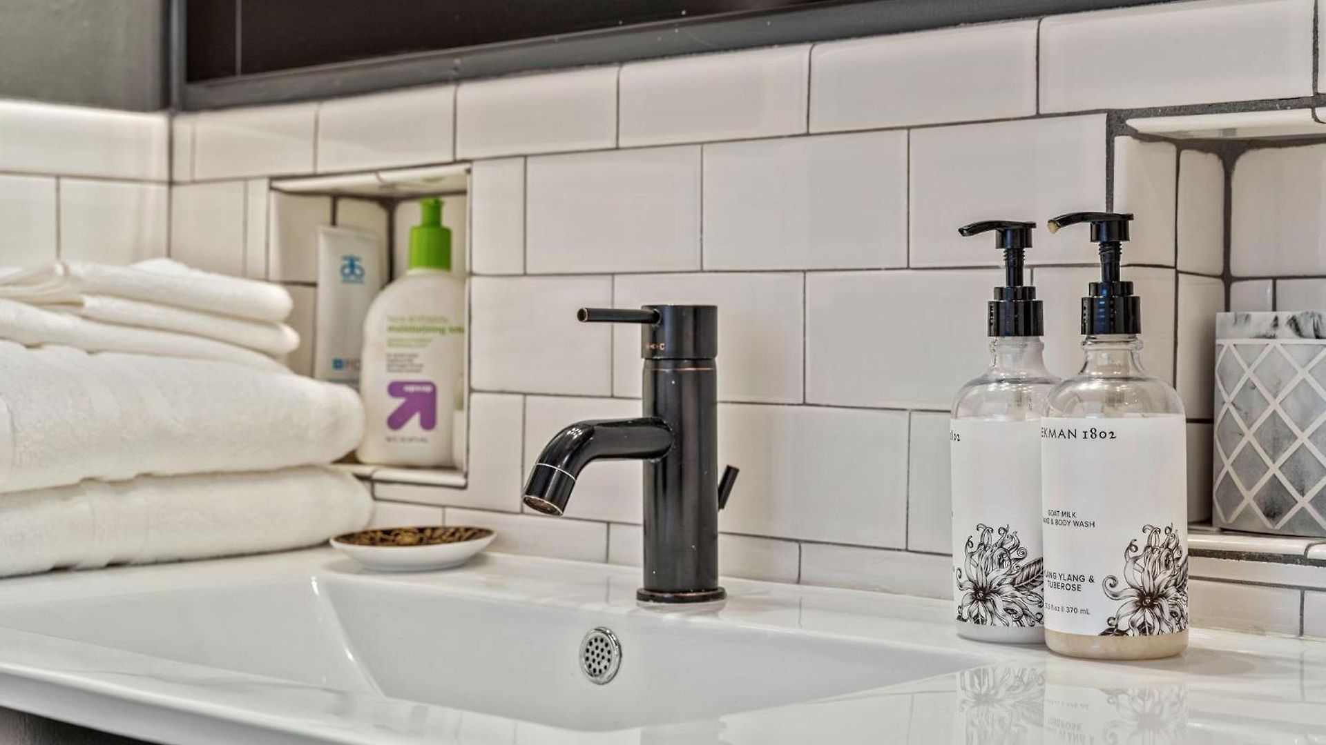 E Nash Sf 5mi From Broadway Chef's Kitchen Holiday home