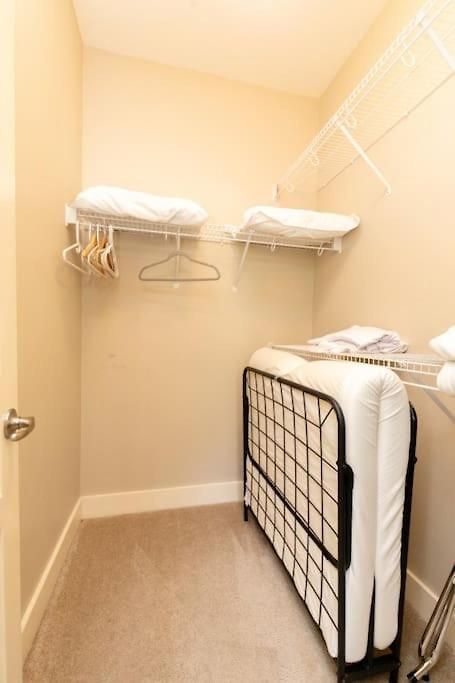 Spacious 3-story West End | Free Garage Parking For 2 | Walk To Vanderbilt & Music Row Apartment *