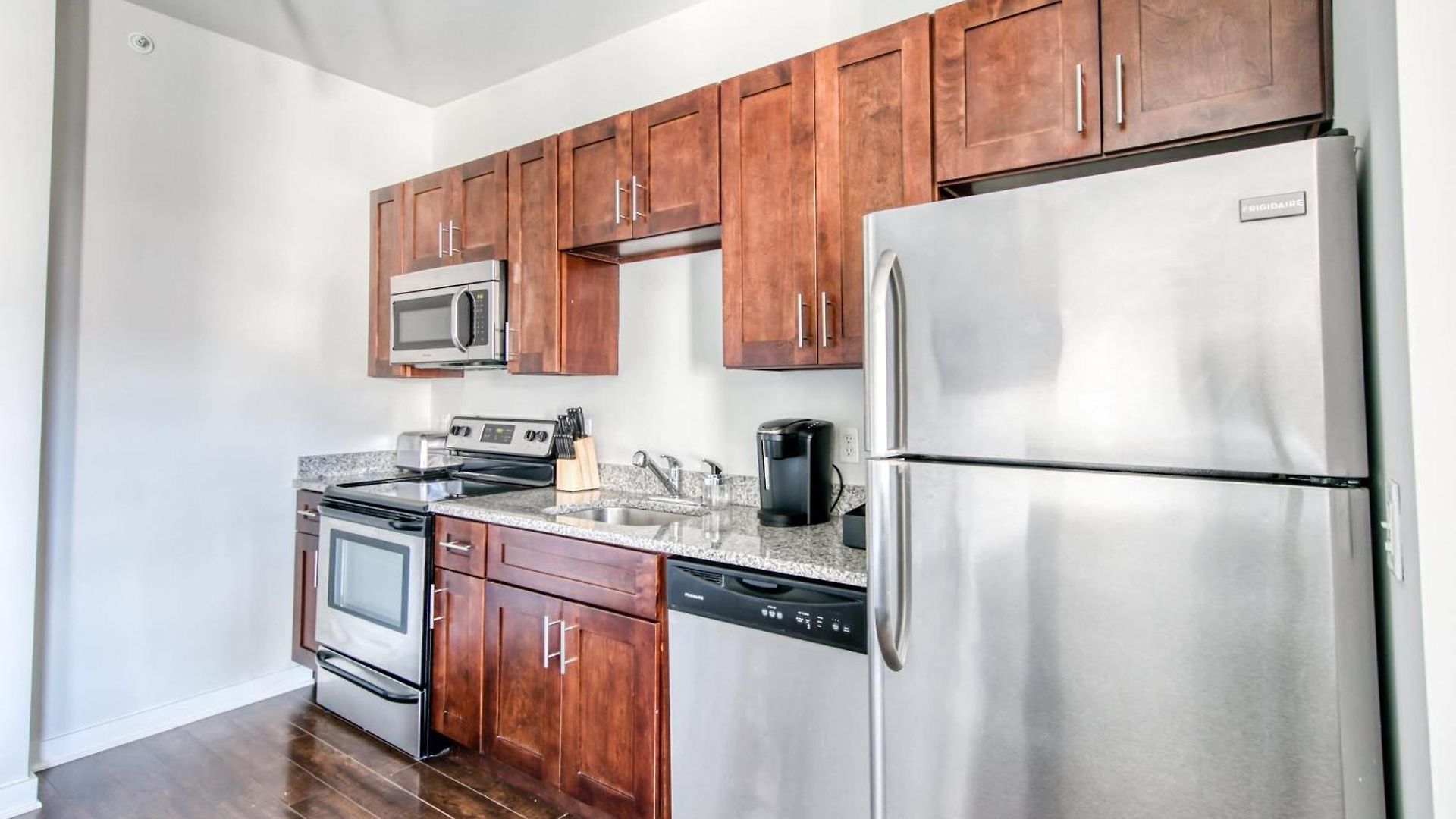 Cozysuites Music Row Modern 1br In Nashville! 47 Apartment *