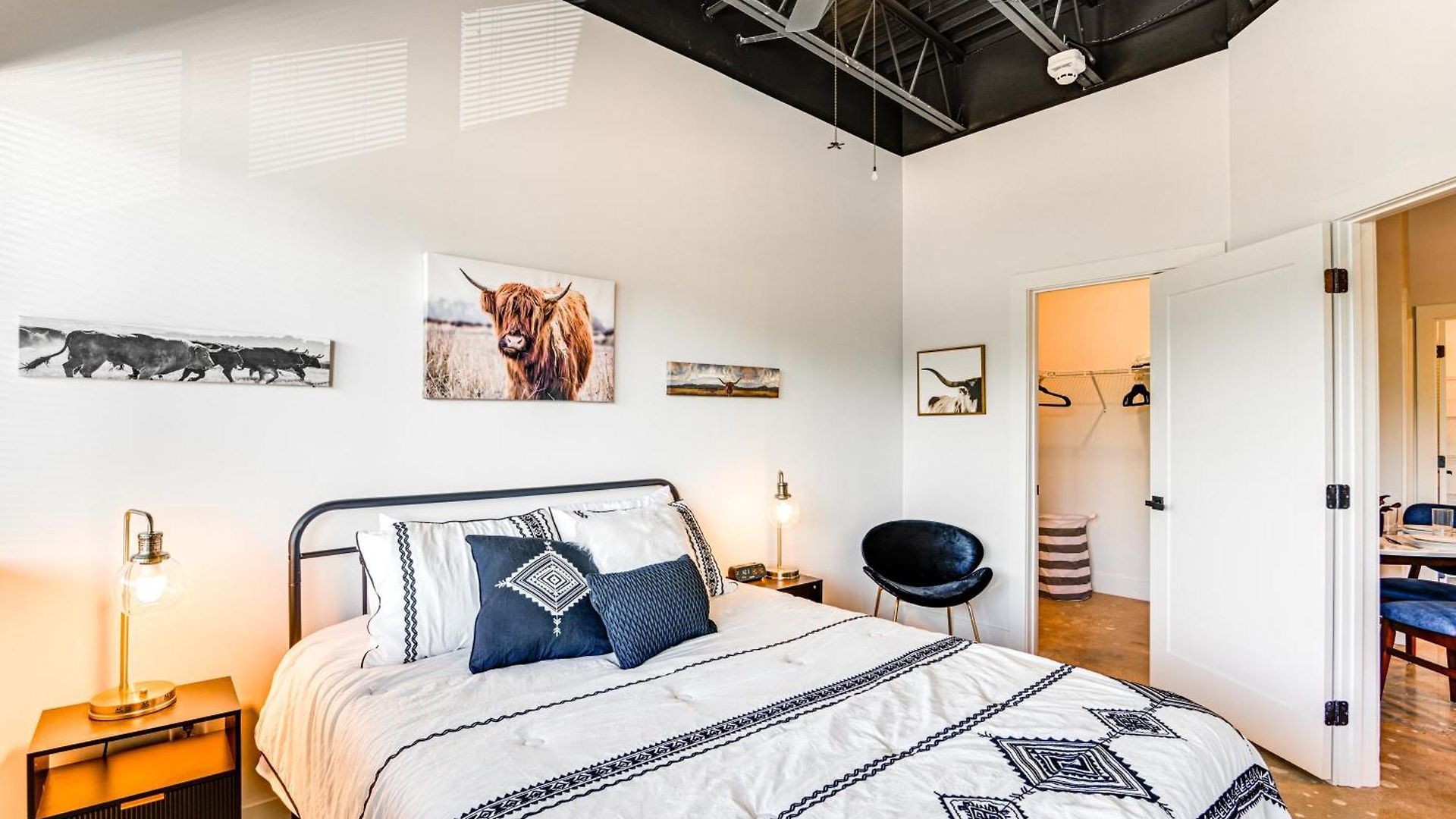 Modern Condo: 5 Mi To Downtown! Holiday home Nashville