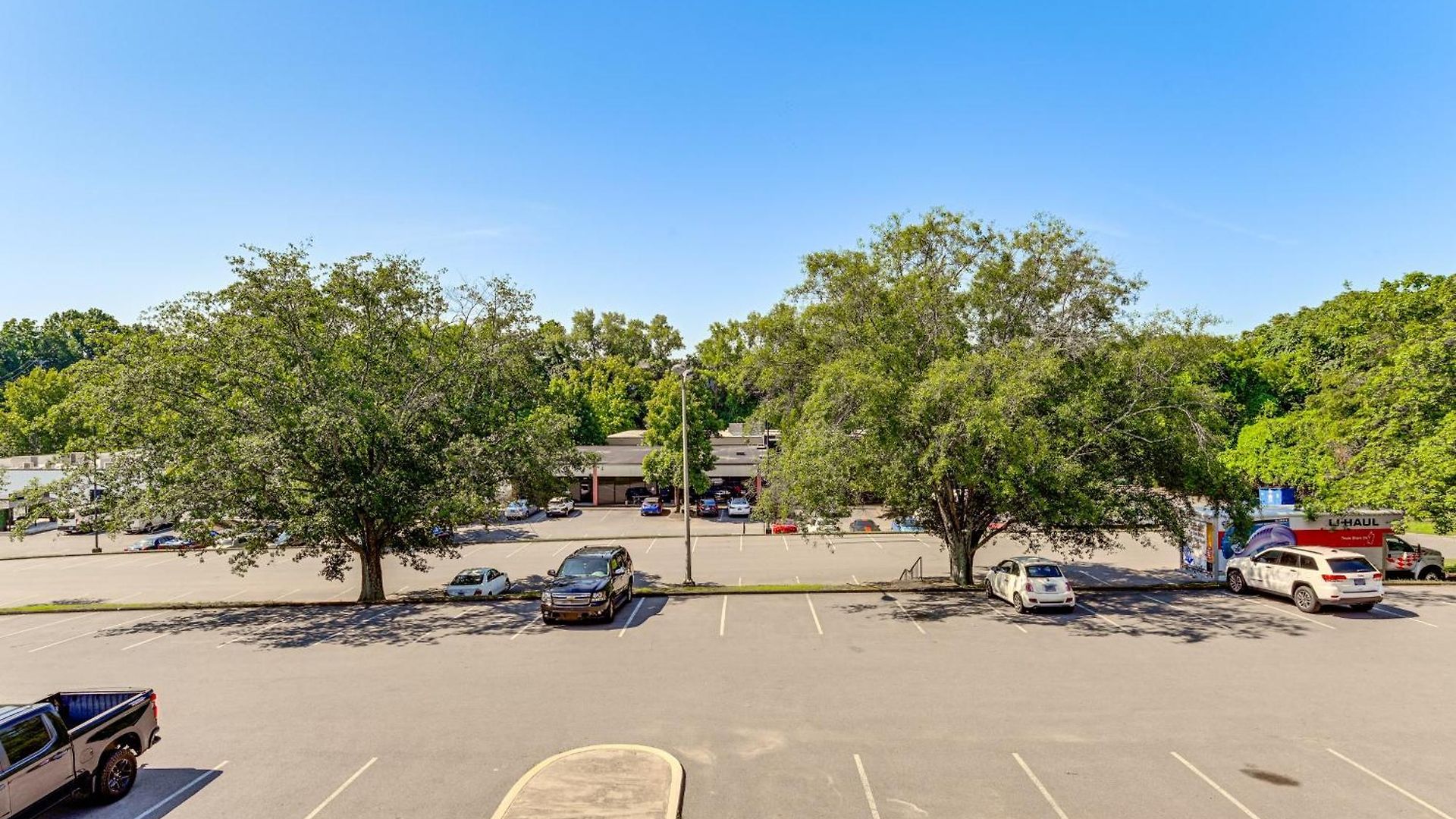 Modern Condo: 5 Mi To Downtown!