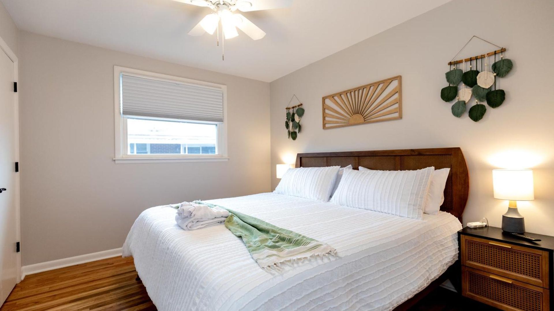 Casa Azul - Boutique 3Br Ranch With Hot Tub & King Beds * Nashville