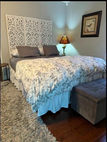 Guest house Peaceful Private Cottage, Walk To Park & 5 Mins To Downtown 4*