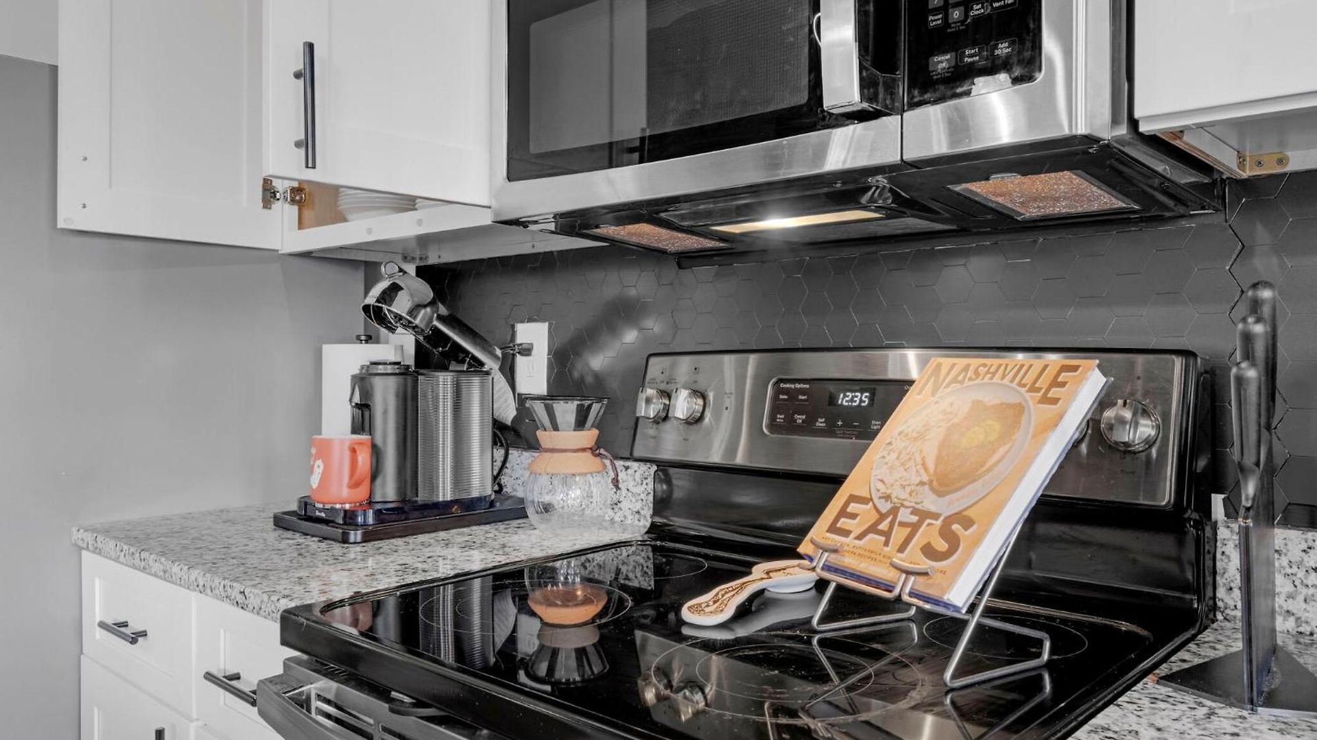 Apartment New Sleeps 4 - 7 Mins To Dwtn Nashville