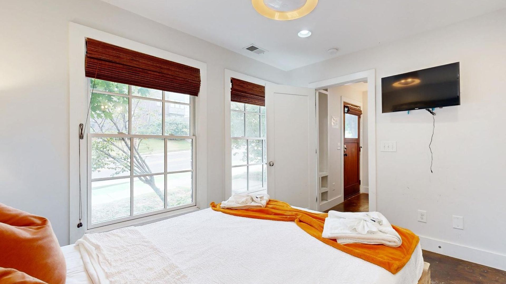 Brick Manor Unit A Holiday home *